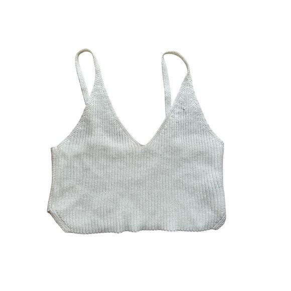 SHEIN Bundle 2 Crop Knit Tanks Tops Black White Size Large Women’s Tops V-Neck - Picture 3 of 8